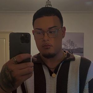 Meet your Posher, Jay